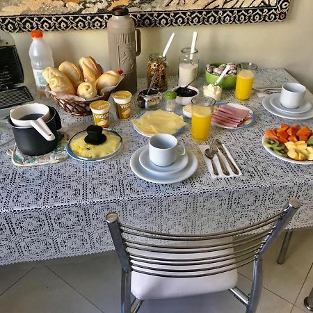 Homestay 3 - Avenida Carlos Gomes Порту-Алегри Экстерьер фото